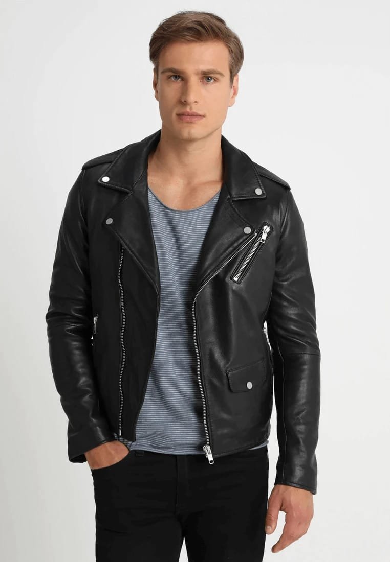 Ride in Style with a Classic Biker Jacket Turn heads wherever you go with this biker jacket, a staple in bold street fashion and motorcycle culture. Whether you're on the road or off-duty, this jacket offers a rugged yet refined edge that enhances any outfit.
