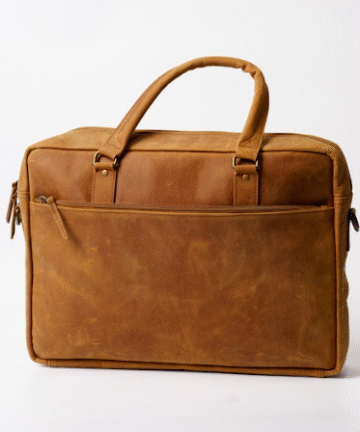 Men’s vintage leather messenger bag with adjustable strap and compartments